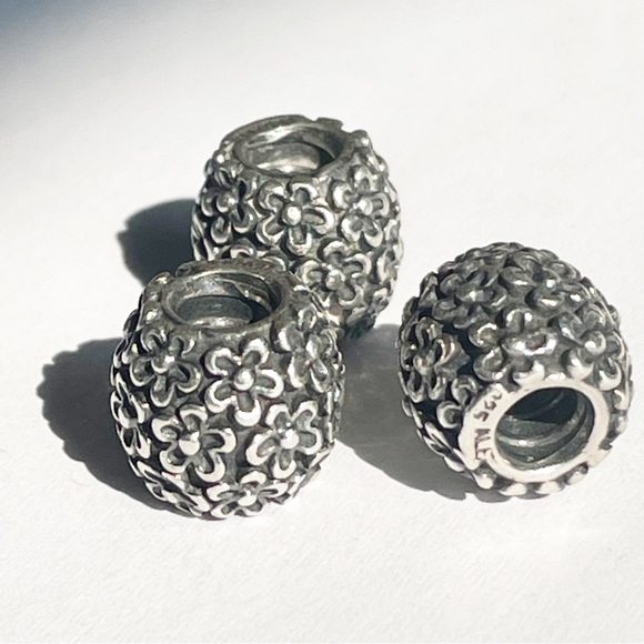 PANDORA Rare Perfect Posies Charm Floral 
Retired Flower Bead - 790566 - Picture 5 of 8